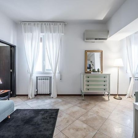 볼로냐 Sotto Le Due Torri 5* 아파트 외부 사진
