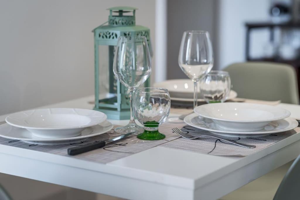 볼로냐 Sotto Le Due Torri 5* 아파트 외부 사진